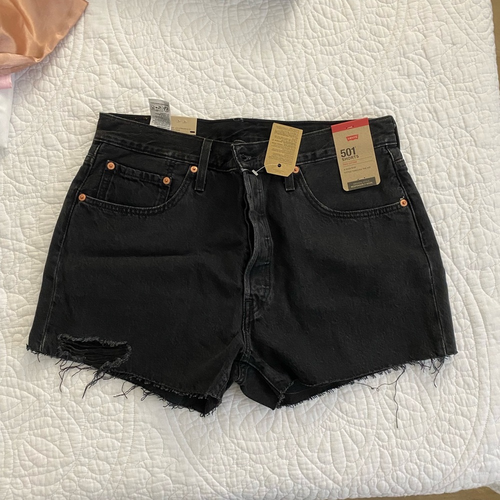 Levi's Black Women's Shorts 501 shorts size 32 new with tags